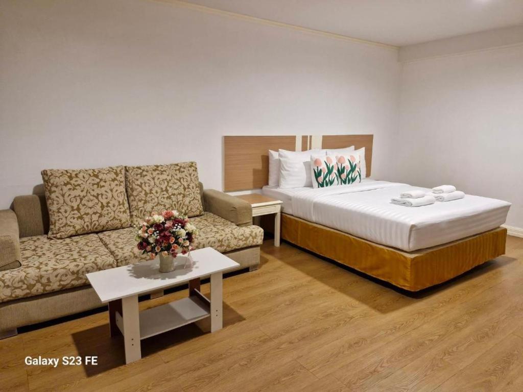 Town In Town Gardent Resort Μπανγκόκ Εξωτερικό φωτογραφία